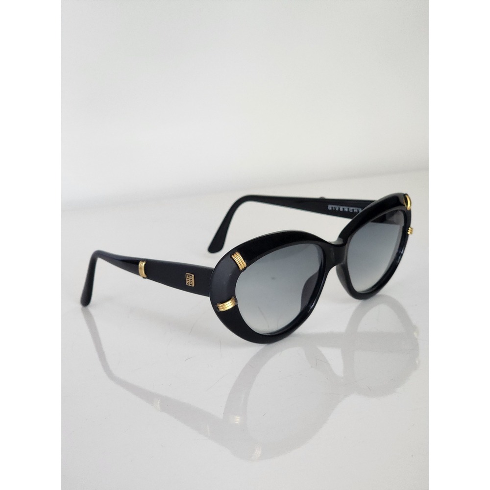 Givenchy Vintage Sunglasses Black Gold 142-BLK Oval Cat Eye Womens